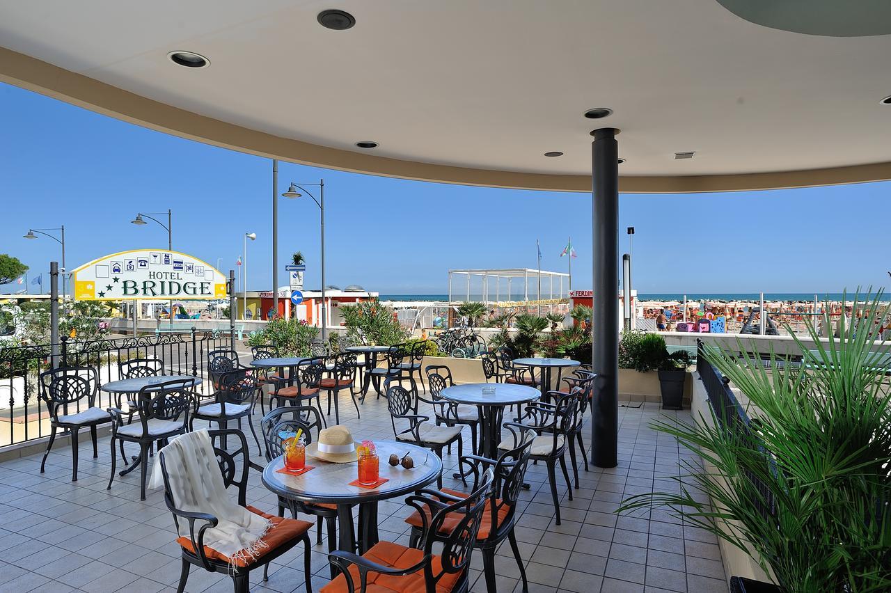 Hotel Bridge Bellaria-Igea Marina Buitenkant foto